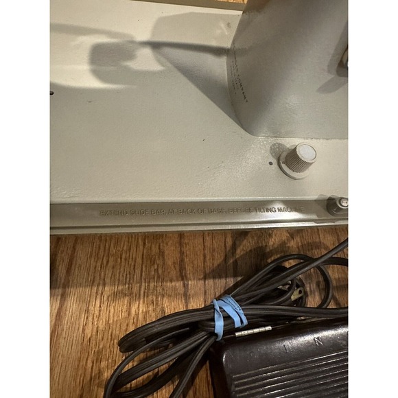 Vintage Fashion Mate Singer Sewing Machine Model 237‎ Carrying Case Heavy Duty - Picture 6 of 16